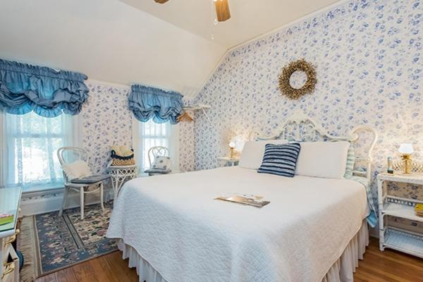 Kingsley House Bed & Breakfast - Full Home Fennville Екстер'єр фото