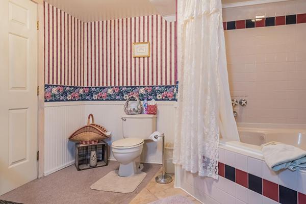 Kingsley House Bed & Breakfast - Full Home Fennville Екстер'єр фото