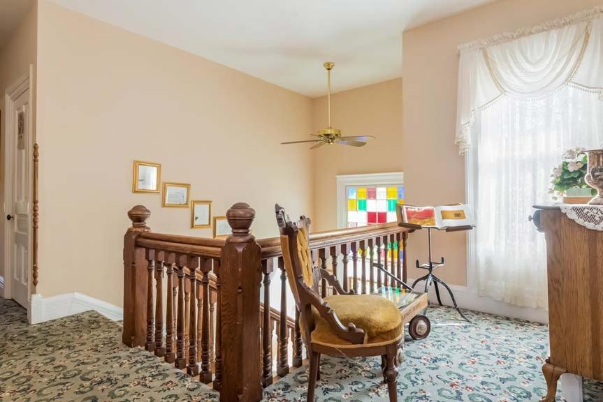 Kingsley House Bed & Breakfast - Full Home Fennville Екстер'єр фото